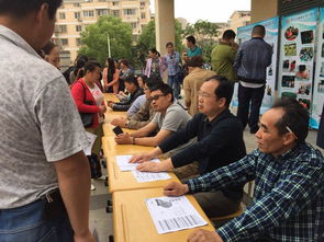 志愿服务进社区 教育咨询面对面——区八中党员骨干教师进社区开展教育咨询活动